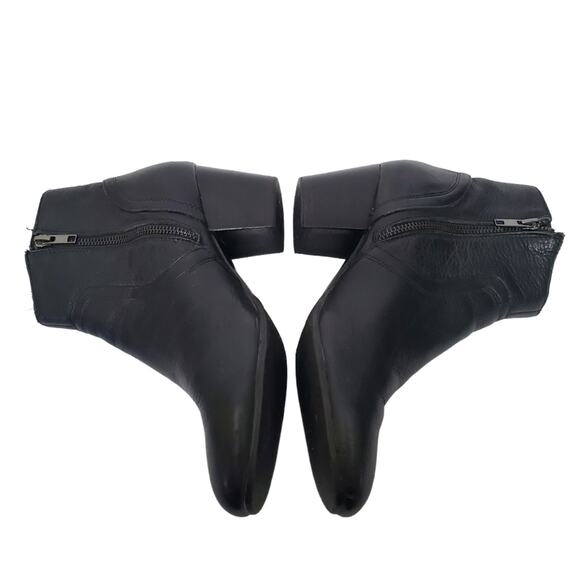 Steve Madden | Porcha Leather Black Heeled Side Zip Ankle Booties - Picture 2 of 14